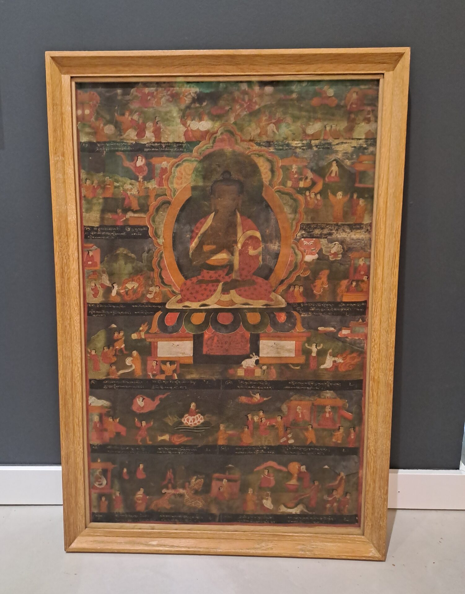 Thangka Shakyamuni antiguo